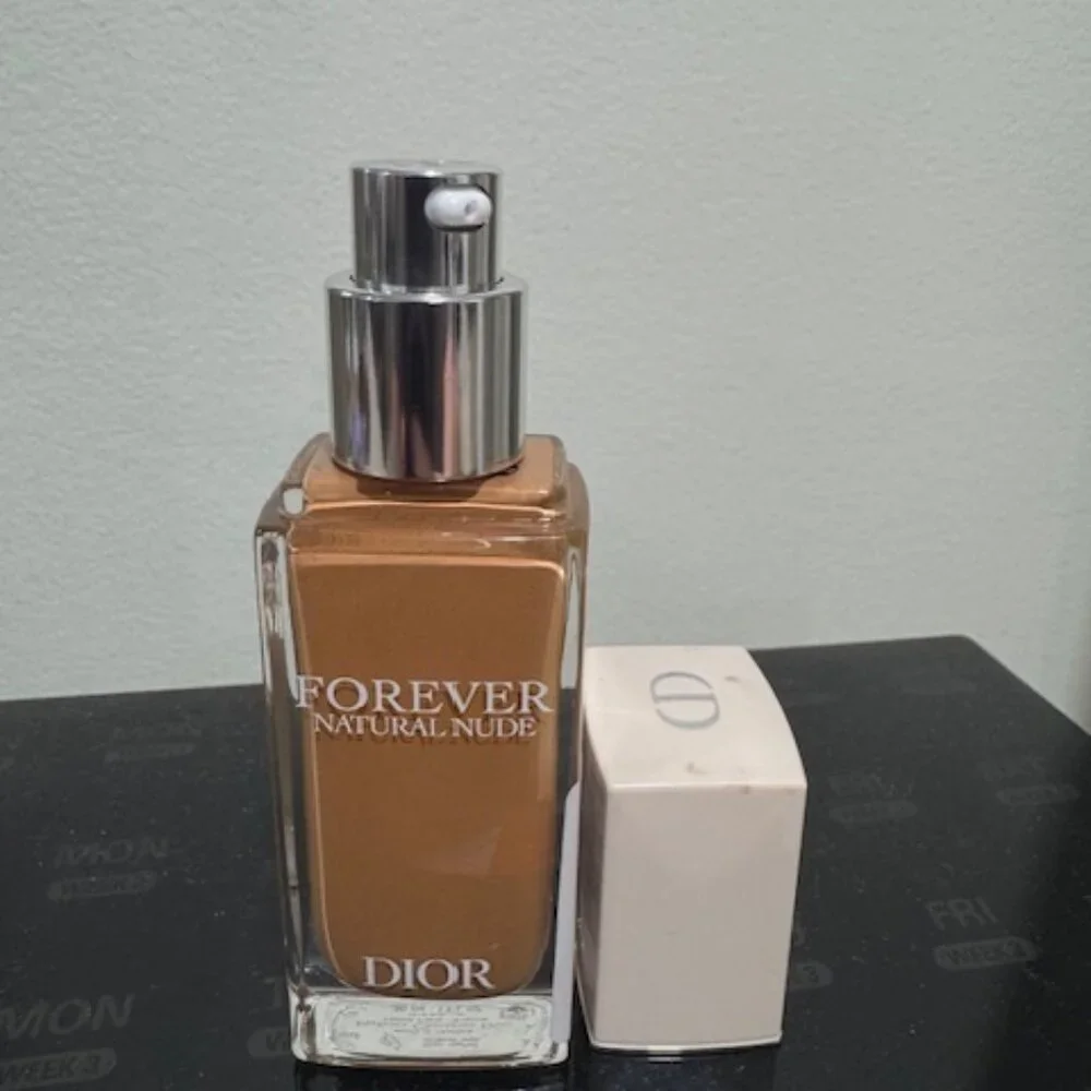 New (No Box) Dior Forever Natural Nude Foundation Shade 4.5N
